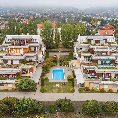 Aranyeso2 Apartman - Pool & Free Parking * Balatonfured