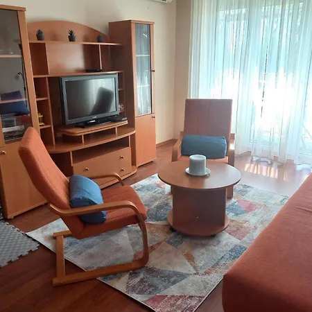 Aranyeso2 Apartman - Pool & Free Parking Balatonfured