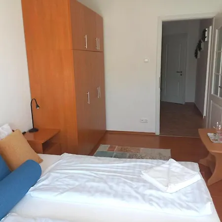 Aranyeso2 Apartman - Pool & Free Parking Apartment Balatonfured