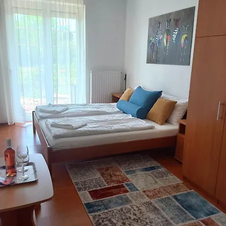 Aranyeso2 Apartman - Pool & Free Parking Apartment *