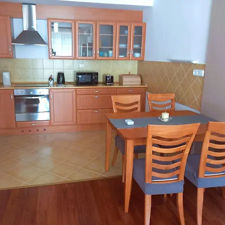 Aranyeso2 Apartman - Pool & Free Parking Apartment