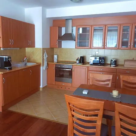 Aranyeso2 Apartman - Pool & Free Parking * Balatonfured